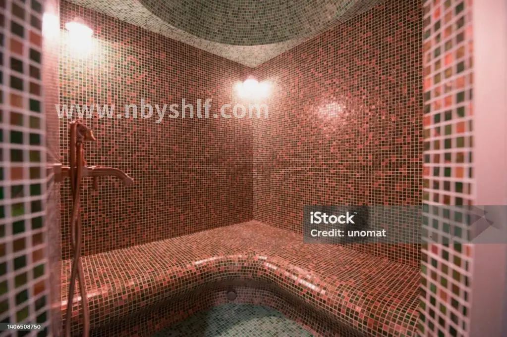 桑拿房内的蒸汽