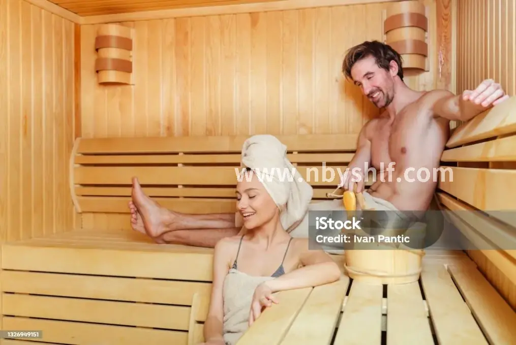 桑拿房内的蒸汽